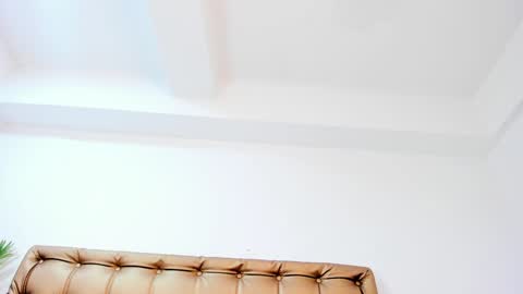 sophie_newton online show from 01-30-25, 06:21