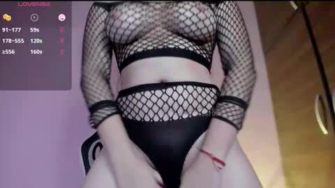 sophie_spencer1 online show from 02-08-25, 01:22