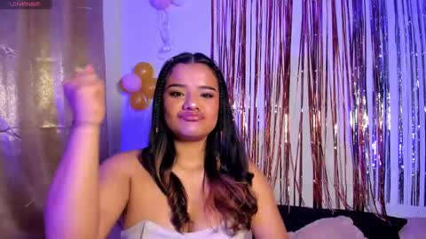 Snapshot of sophie_t_ chatting on 11-15-25, 02:31 Sofia online show from 11-15-25, 02:31