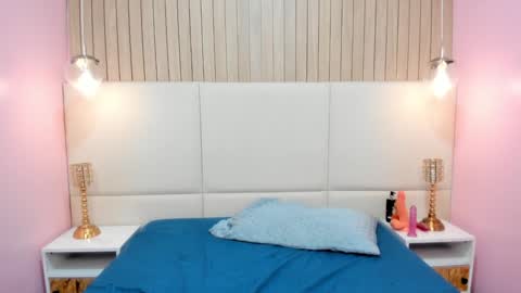 Sophie online show from 01-18-25, 05:41