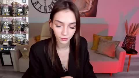 Sophie online show from 12-08-24, 03:45