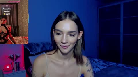 Snapshot of sophiecherrie chatting on 11-02-25, 11:40 Sophie online show from 11-02-25, 11:40