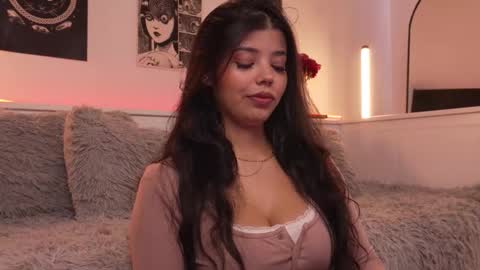 Sophiee  online show from 01-16-26, 06:45