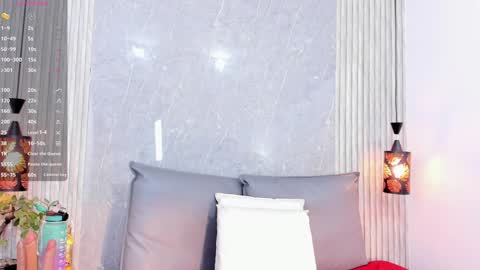 Snapshot of sophiee_velvet chatting on 01-29-25, 02:32 online show from 01-29-25, 02:32