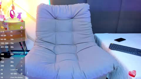 sophieharris__ online show from 03-08-25, 08:14