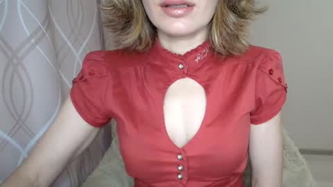 Sophiemisss online show from 10-17-25, 08:39