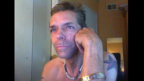 Snapshot of sophiestar12 chatting on 12-20-24, 09:11 Sophiestar online show from 12-20-24, 09:11