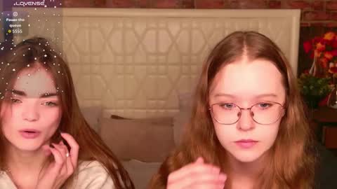 Sophie and my bestie Mandy    online show from 11-23-25, 01:11