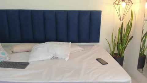 sophieturner_mg online show from 12-03-25, 07:12