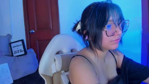   Sophie  online show from 02-13-26, 08:05