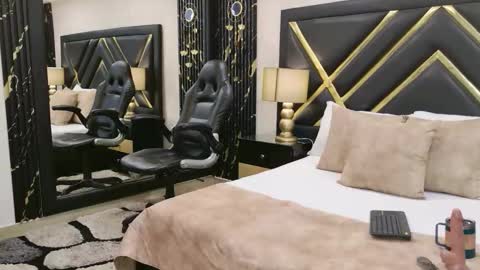 Snapshot of sophiewinslow chatting on 02-23-26, 02:03 SophieWinslow online show from 02-23-26, 02:03