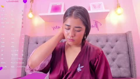 Snapshot of sophiia_77 chatting on 12-04-25, 09:01 Sophii online show from 12-04-25, 09:01