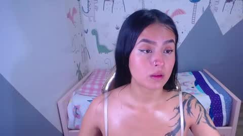 Snapshot of sophiia_a chatting on 11-13-25, 02:16 Sophia online show from 11-13-25, 02:16