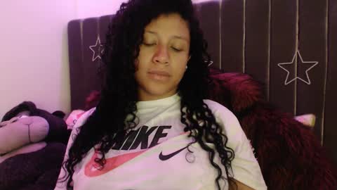 Snapshot of sophiia_dreams chatting on 10-15-25, 01:50 Sophia this is not my real name online show from 10-15-25, 01:50