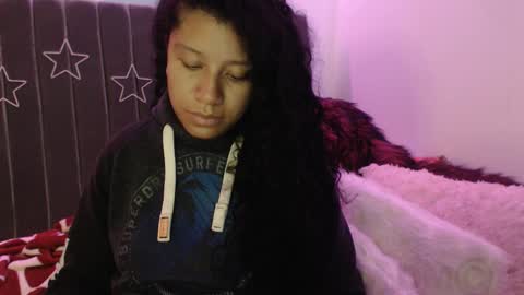 Snapshot of sophiia_dreams chatting on 10-31-25, 01:39 Sophia this is not my real name online show from 10-31-25, 01:39