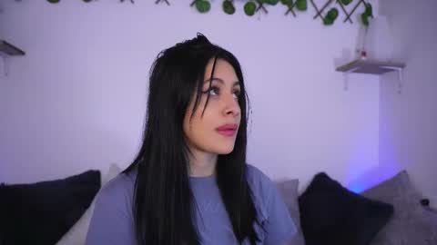 Sophiie online show from 11-19-25, 11:32