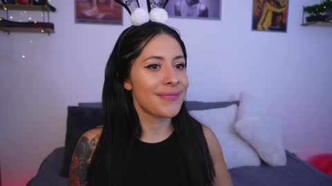 Sophiie online show from 01-15-26, 04:39