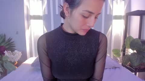 SOPHY ROGERS online show from 12-13-24, 11:34