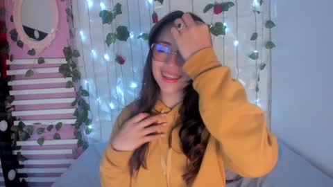 SOPHY ROGERS online show from 01-04-25, 02:46