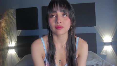 SOPHY ROGERS online show from 01-11-25, 05:40
