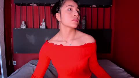 SOPHY ROGERS online show from 02-12-25, 12:01