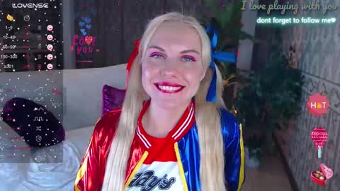 Lisa online show from 10-10-25, 01:59