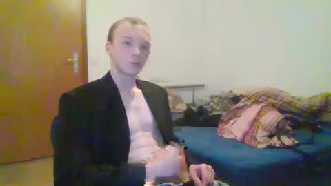 soumi854640 online show from 01-01-25, 01:37