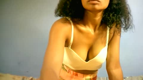 Snapshot of sourayaa chatting on 02-14-26, 12:02 sourayaa online show from 02-14-26, 12:02