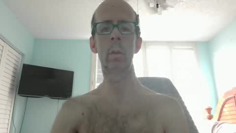Snapshot of southflaman chatting on 10-16-25, 01:45 ScorpioKobra online show from 10-16-25, 01:45