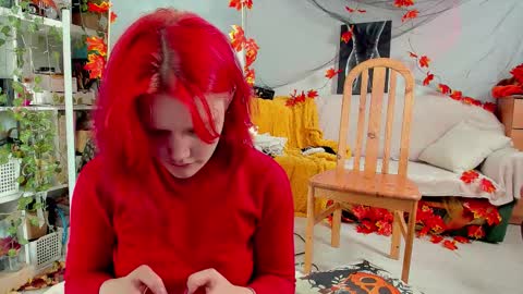 Snapshot of sova_energy chatting on 10-08-25, 08:45 Leah online show from 10-08-25, 08:45