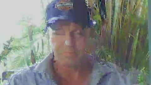 Snapshot of soveryhandsome chatting on 10-12-25, 07:18 soveryhandsome online show from 10-12-25, 07:18