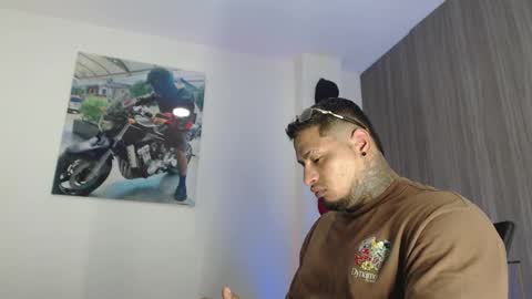 soy_apolo online show from 10-10-25, 04:39