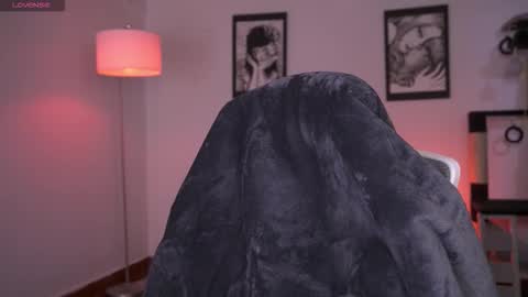 Snapshot of soy_iris chatting on 10-25-25, 11:54 Irisita online show from 10-25-25, 11:54