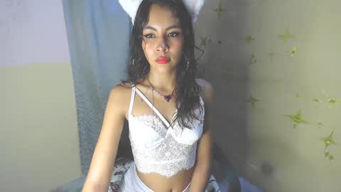 Snapshot of soy_miauhg chatting on 09-18-25, 05:53 Miauhg online show from 09-18-25, 05:53