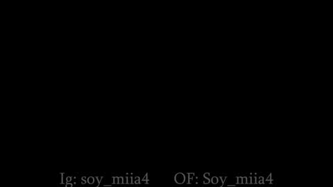 Snapshot of soy_miia chatting on 09-23-25, 09:29 MIA online show from 09-23-25, 09:29