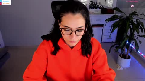 Snapshot of soyabby_ chatting on 01-18-25, 03:20 Luisa online show from 01-18-25, 03:20