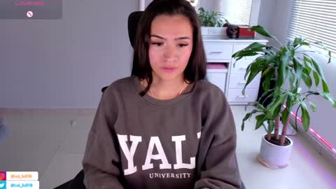 Snapshot of soyabby_ chatting on 01-30-25, 09:04 Luisa online show from 01-30-25, 09:04