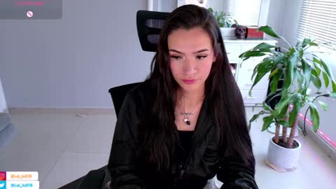 Snapshot of soyabby_ chatting on 02-02-25, 09:02 Luisa online show from 02-02-25, 09:02