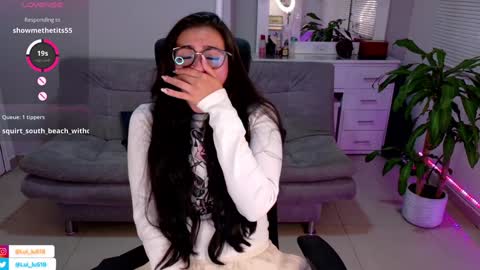 Snapshot of soyabby_ chatting on 02-05-25, 02:29 Luisa online show from 02-05-25, 02:29