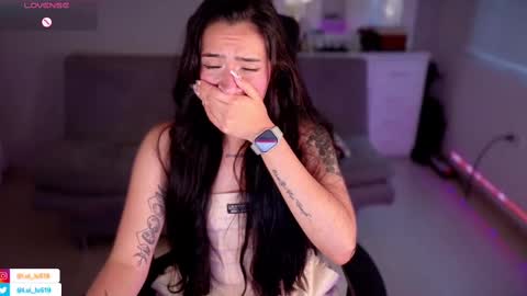 Snapshot of soyabby_ chatting on 03-02-25, 10:38 Luisa online show from 03-02-25, 10:38