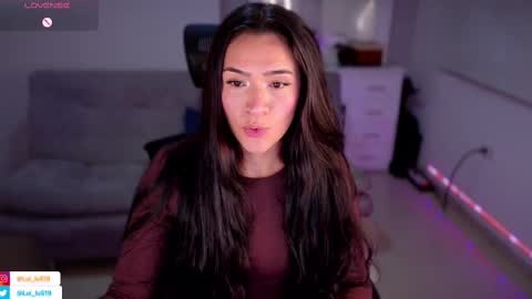 Snapshot of soyabby_ chatting on 03-04-25, 03:11 Luisa online show from 03-04-25, 03:11