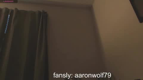 Snapshot of soyelpoti79 chatting on 11-09-25, 01:09 WhiteWolfFL online show from 11-09-25, 01:09