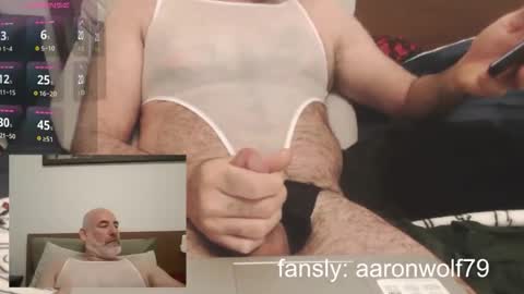 Snapshot of soyelpoti79 chatting on 02-14-26, 09:55 WhiteWolfFL online show from 02-14-26, 09:55