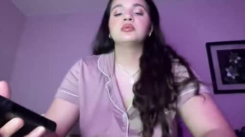 Soyoceanne online show from 02-15-26, 06:54