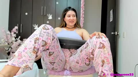 SoyQueen online show from 01-25-25, 08:00