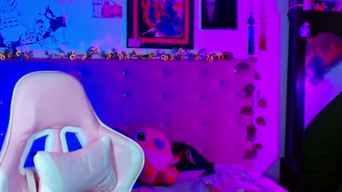 Snapshot of soyyuky chatting on 01-26-25, 02:24 Y U K Y online show from 01-26-25, 02:24