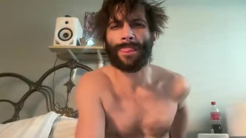 TrndSettrz online show from 01-19-25, 04:46