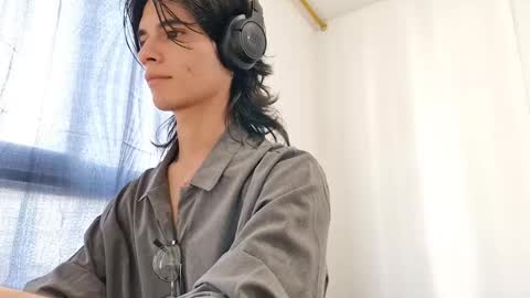Roger online show from 03-05-25, 07:27