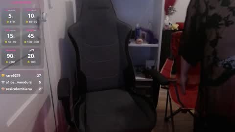 Snapshot of spanishcouple4255 chatting on 11-29-25, 02:42 spanishcouple4255 online show from 11-29-25, 02:42