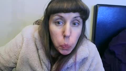 Snapshot of sparkle_pinuppp chatting on 01-25-25, 09:04 Tip 1 token Follow me on instagram Sparkle pinuppp online show from 01-25-25, 09:04